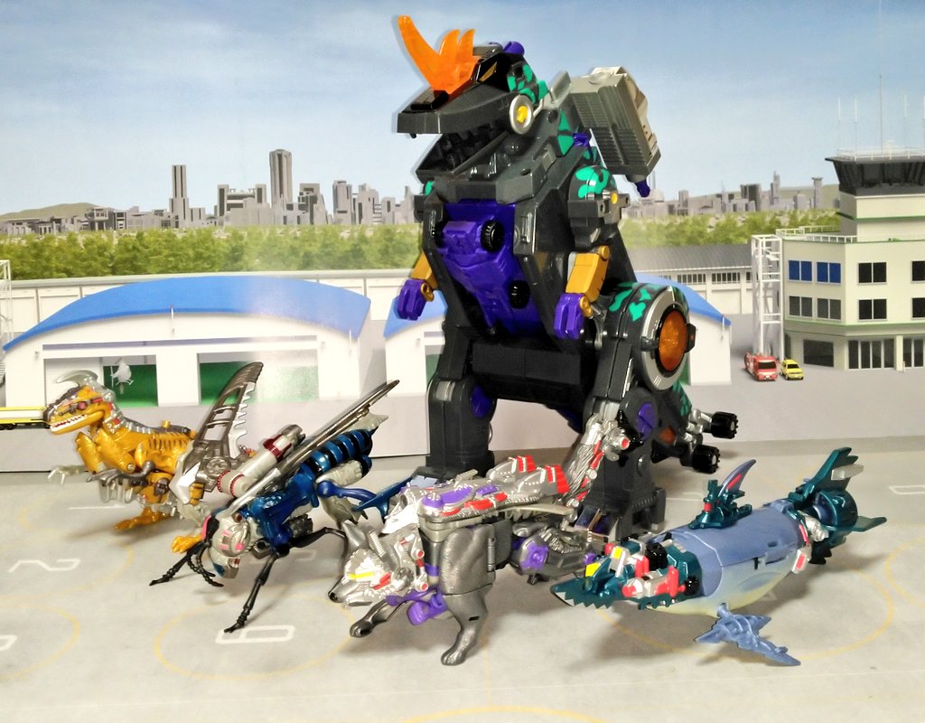 SLOG_SLUDGE's tweet photo. #お昼休みに一枚だけTF玩具写真を貼ろう
#トランスフォーマー https://t.co/H0empEzMOf
