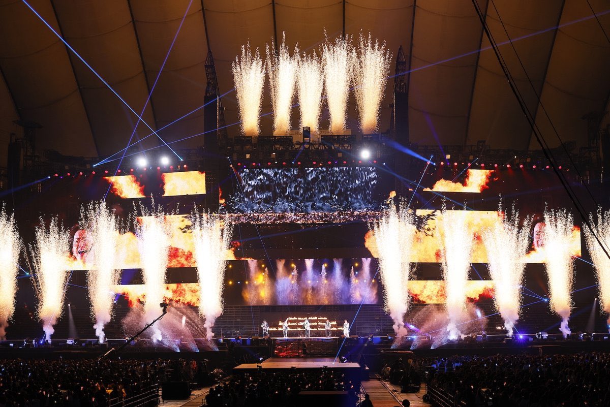 fan_weare_ara5's tweet photo. ありがとう 東京ドーム from 嵐

東京ドームで過ごした時間は、私たちにとってかけがえのない宝物でした。
この景色を見せてくださったすべての皆様に、心より感謝申し上げます。

本当にありがとうございました。

嵐
相葉雅紀
松本潤
二宮和也
大野智
櫻井翔
⁡⁡
#嵐
#ARASHI
#WeareARASHI https://t.co/KQlHStkjSW