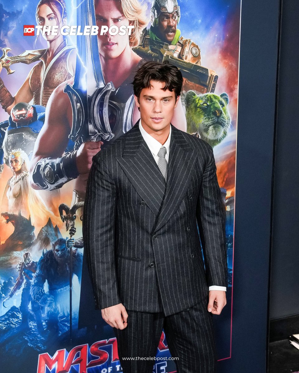 thecelebpost's tweet photo. Nicholas Galitzine attended the New York fan screening of 'Masters of the Universe' in New York City
Pictures via Reuters
#NicholasGalitzine #MastersOfTheUniverse #NewYorkCity #FanScreening #FilmNews #Entertainment #thecelebpost https://t.co/KVAPdTUcFS