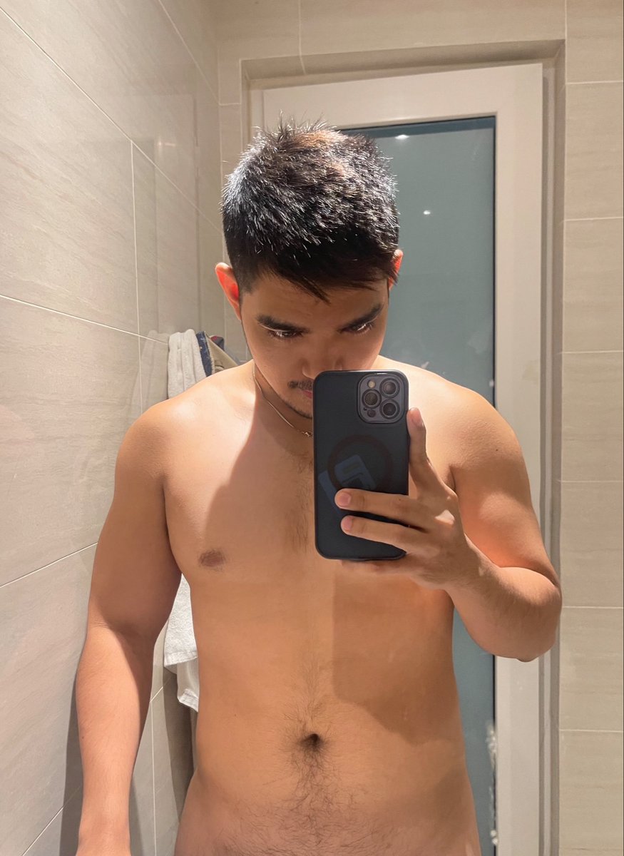 therealrxss's tweet photo. Gloomy day 🥱😮‍💨 https://t.co/tgvSbJYZK3