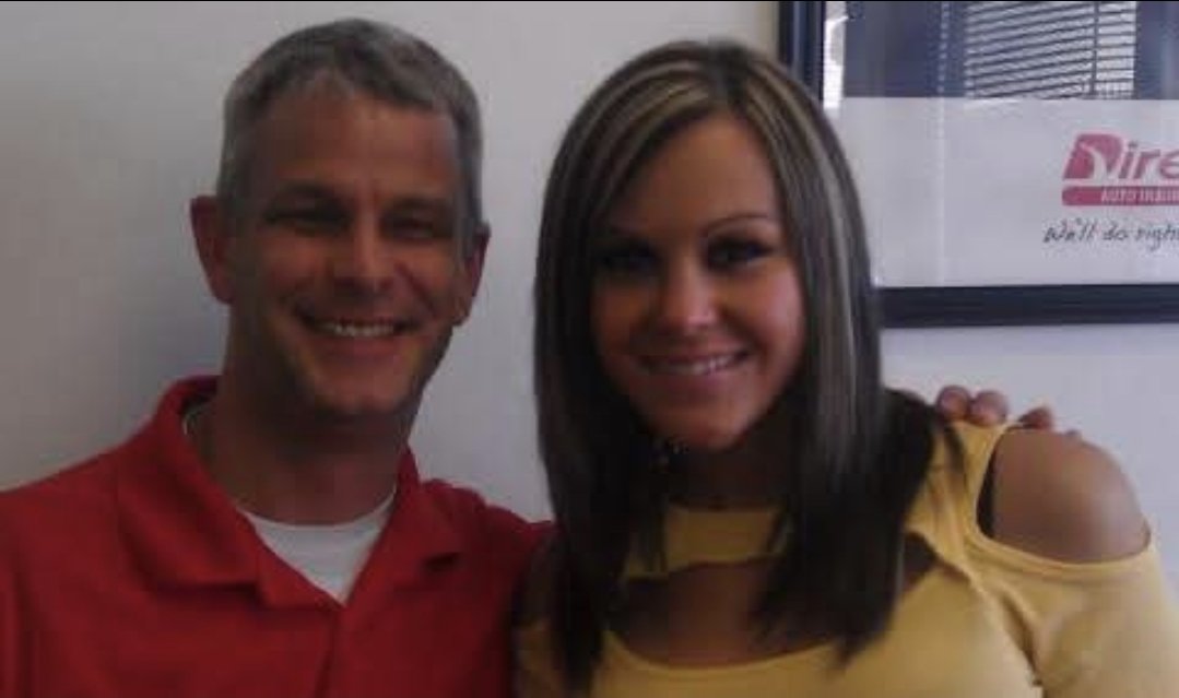 derekcox2's tweet photo. Happy 45th birthday to the lovely and badass @VelVelHoller. Hope your special day was as great as you are. Miss seeing you on tv. This is me and you in 2012 in Columbia 
#PigeonArmy https://t.co/ZJLlHWzJnt