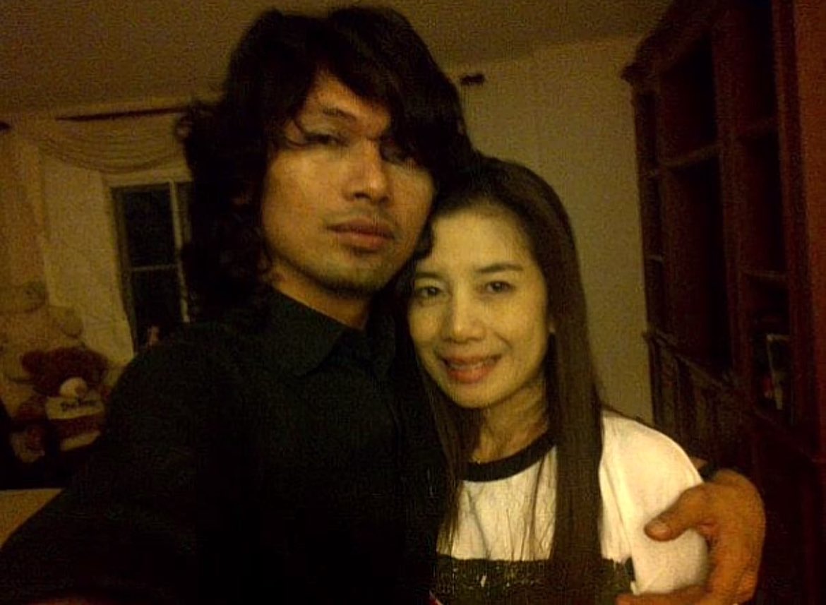 นจน tweet media
