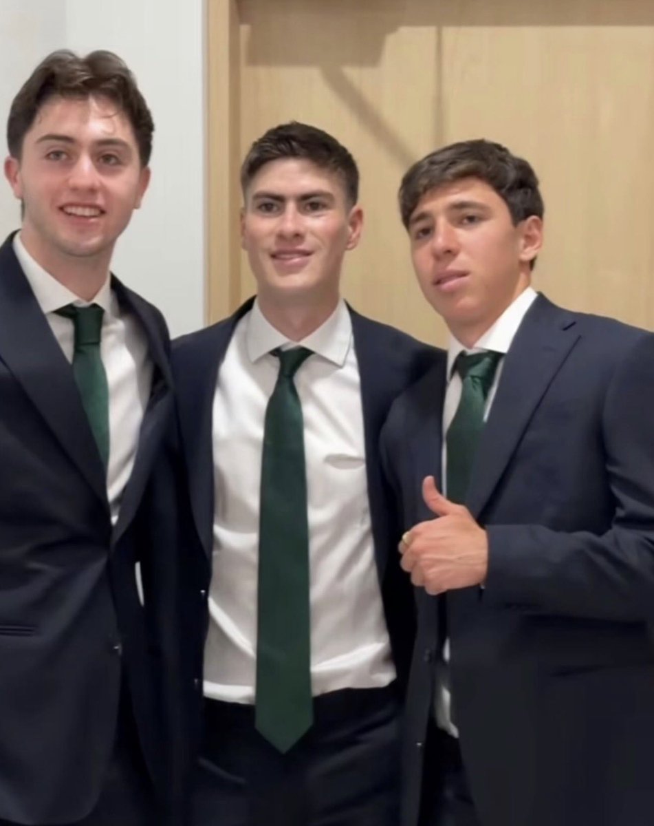 Gaspar_Sparco's tweet photo. Nuestros muchachos 🫶🏻 @miseleccionmx https://t.co/RNDTXqYQ0o