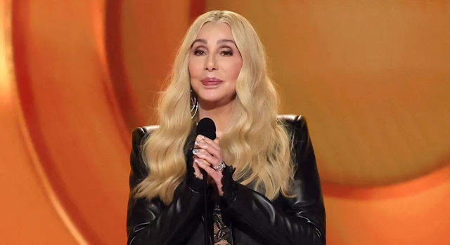 OrgulloLGBT's tweet photo. A sus 80 años, Cher sigue demostrando que las divas no tienen fecha de vencimiento https://t.co/I7EtwcNVUQ https://t.co/8p3vtVKbhM