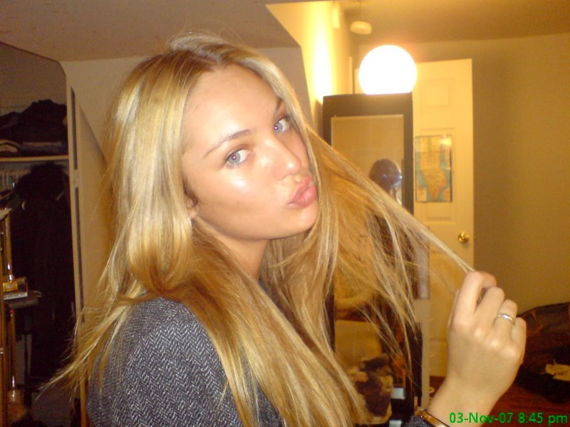 retrocharm_'s tweet photo. Candice Swanepoel in 2007 https://t.co/kQN00sRCze