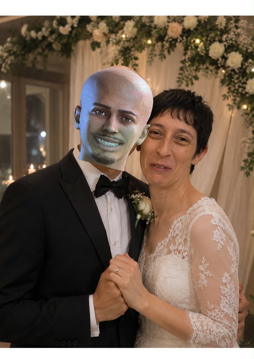 alexinhojrxen's tweet photo. Hoy me casé con mi amada gustosa brasileira com bunda grande na Jugui. No podó estar mais feliç ❤️🦍✊🏿 https://t.co/TP48aT2873