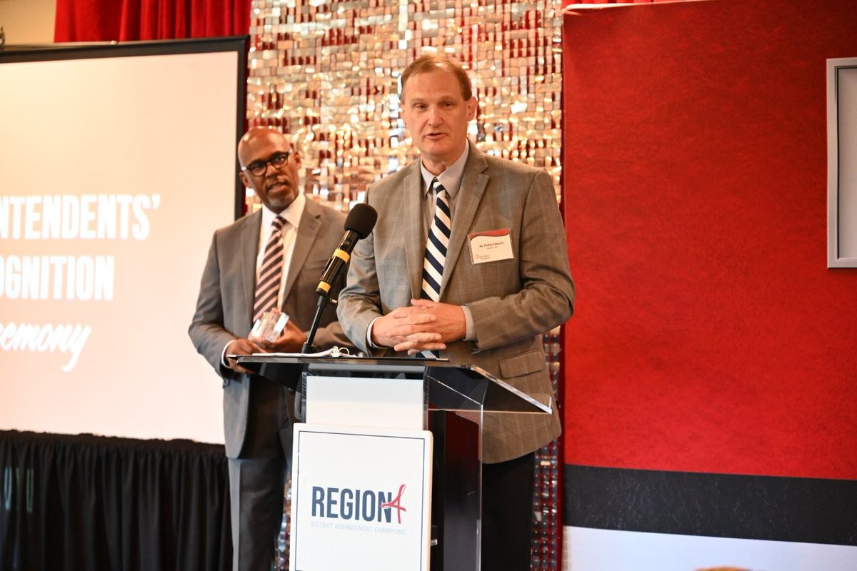 Region4ESC's tweet photo. Today we welcomed superintendents from across Region 4 to the 2026 Superintendents' Recognition Ceremony.

The event celebrated educational leadership, recognized retiring superintendents, and welcomed new leaders to the region. Congratulations to all of today's honorees! https://t.co/Uz7y7eNaNE