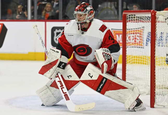 TheGameDayHQ's tweet photo. The Stanley Cup Finals begin tonight when Las Vegas takes on Carolina.

See our best bets for Golden Knights vs the Hurricanes:
https://t.co/W1oaxxSFFz https://t.co/J5ab1PCl0K
