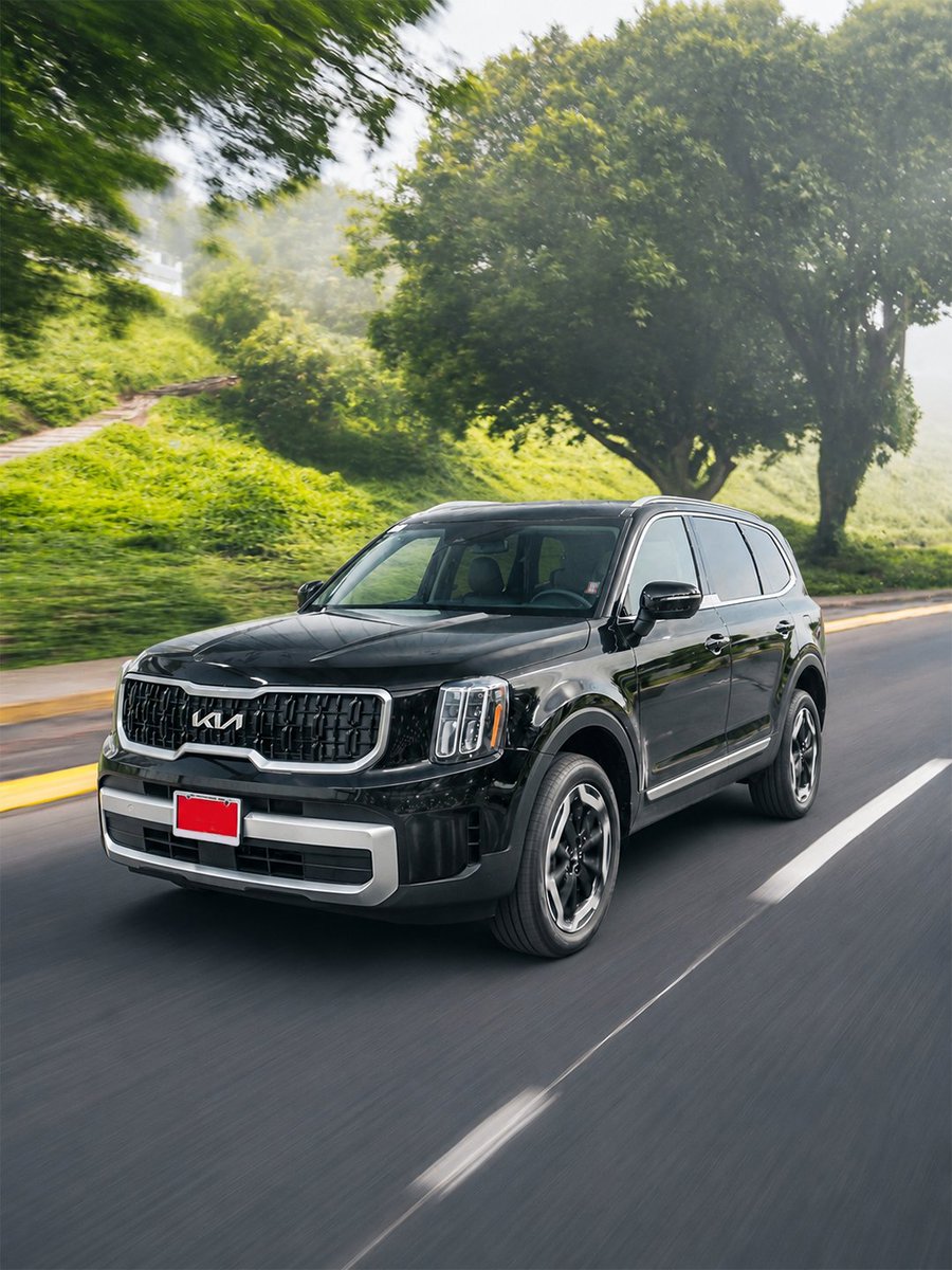 FreedomMotorInc's tweet photo. 🔥 The end of an era is here. Experience one of the last V6-powered Kia Tellurides, paired with the freedom and convenience of our rear-entry wheelchair accessible conversion.
#FreedomMotors #ParkAnywhere #V6 #Telluride #RearEntry https://t.co/UXOeS972MO