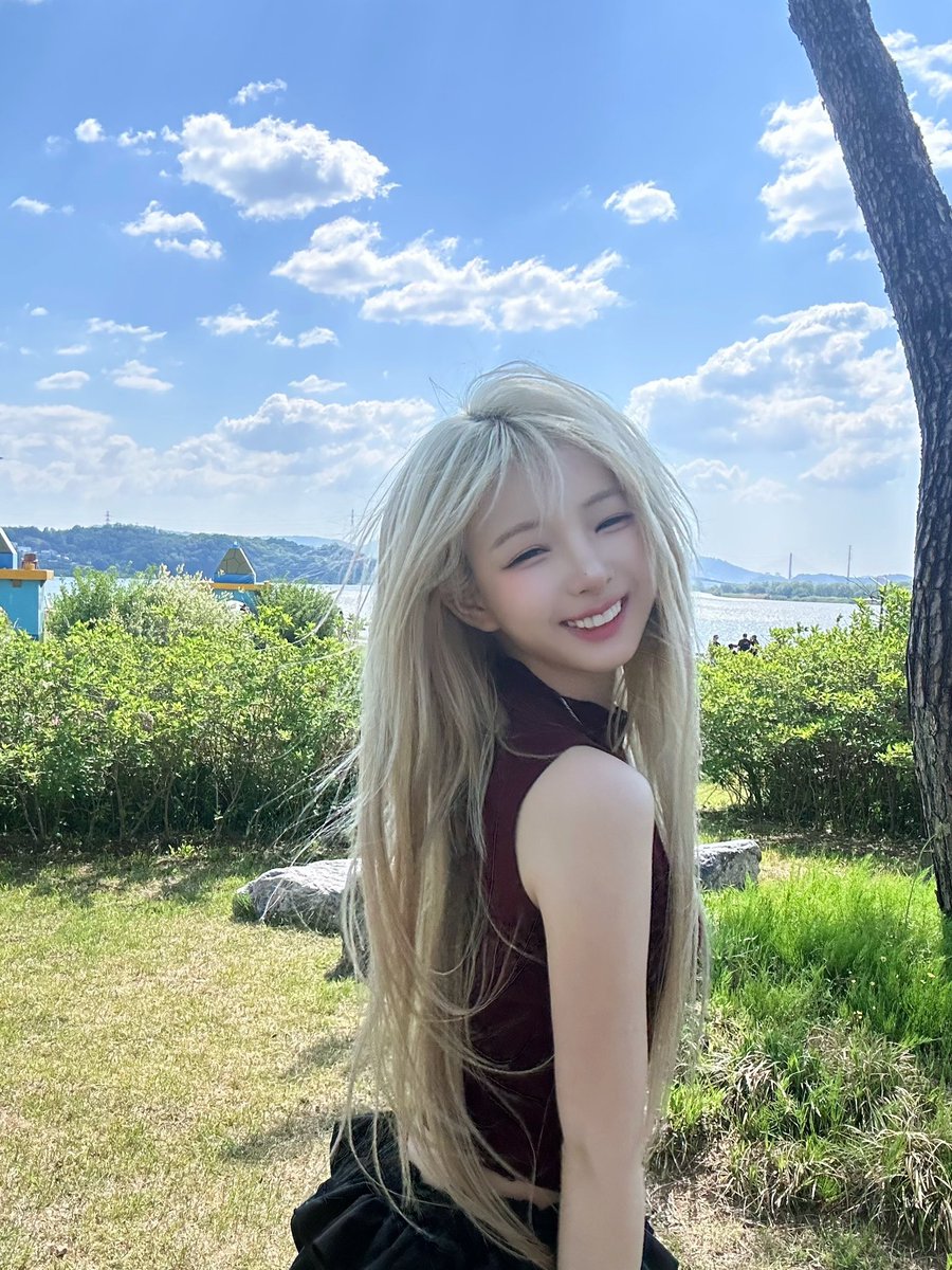 innerchoom's tweet photo. oh my goodness hayeon.. https://t.co/SysUpk70yG