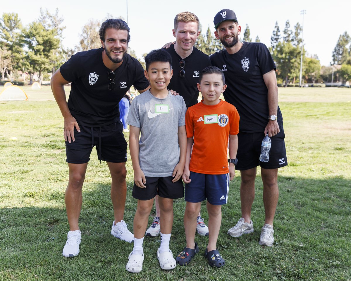 orangecountysc's tweet photo. 𝐉𝐨𝐢𝐧 𝐆𝐧𝐚𝐫𝐥𝐲’𝐬 𝐊𝐢𝐝𝐬 𝐂𝐥𝐮𝐛 𝐚𝐧𝐝 𝐮𝐧𝐥𝐨𝐜𝐤 𝐞𝐱𝐜𝐥𝐮𝐬𝐢𝐯𝐞 𝐞𝐱𝐩𝐞𝐫𝐢𝐞𝐧𝐜𝐞𝐬 𝐚𝐥𝐥 𝐬𝐞𝐚𝐬𝐨𝐧 𝐥𝐨𝐧𝐠!

Don’t miss our Kids Club Soccer Clinic on July 15! ⚽️ Young fans ages 5–12 will have the chance to train with Orange County SC’s professional coaching staff, take part in fun games and challenges, and meet OCSC players and mascots. 

Registration is exclusively available to Kids Club members, so secure your spot today!

🔗 https://t.co/7NdVEKWrtQ