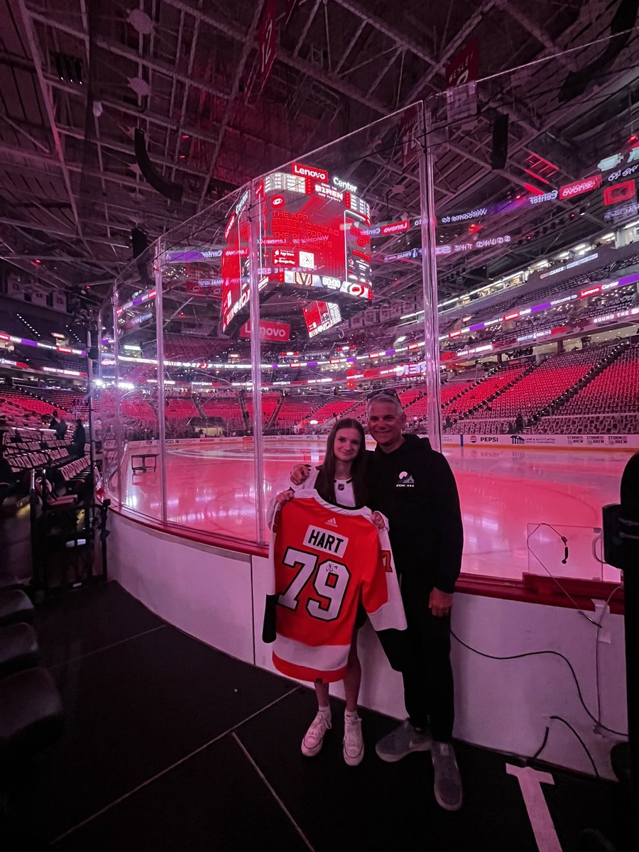 kevbrog's tweet photo. #StanleyCup Go Kinghts. #ForgedinGold https://t.co/k2DCRhAfJ5