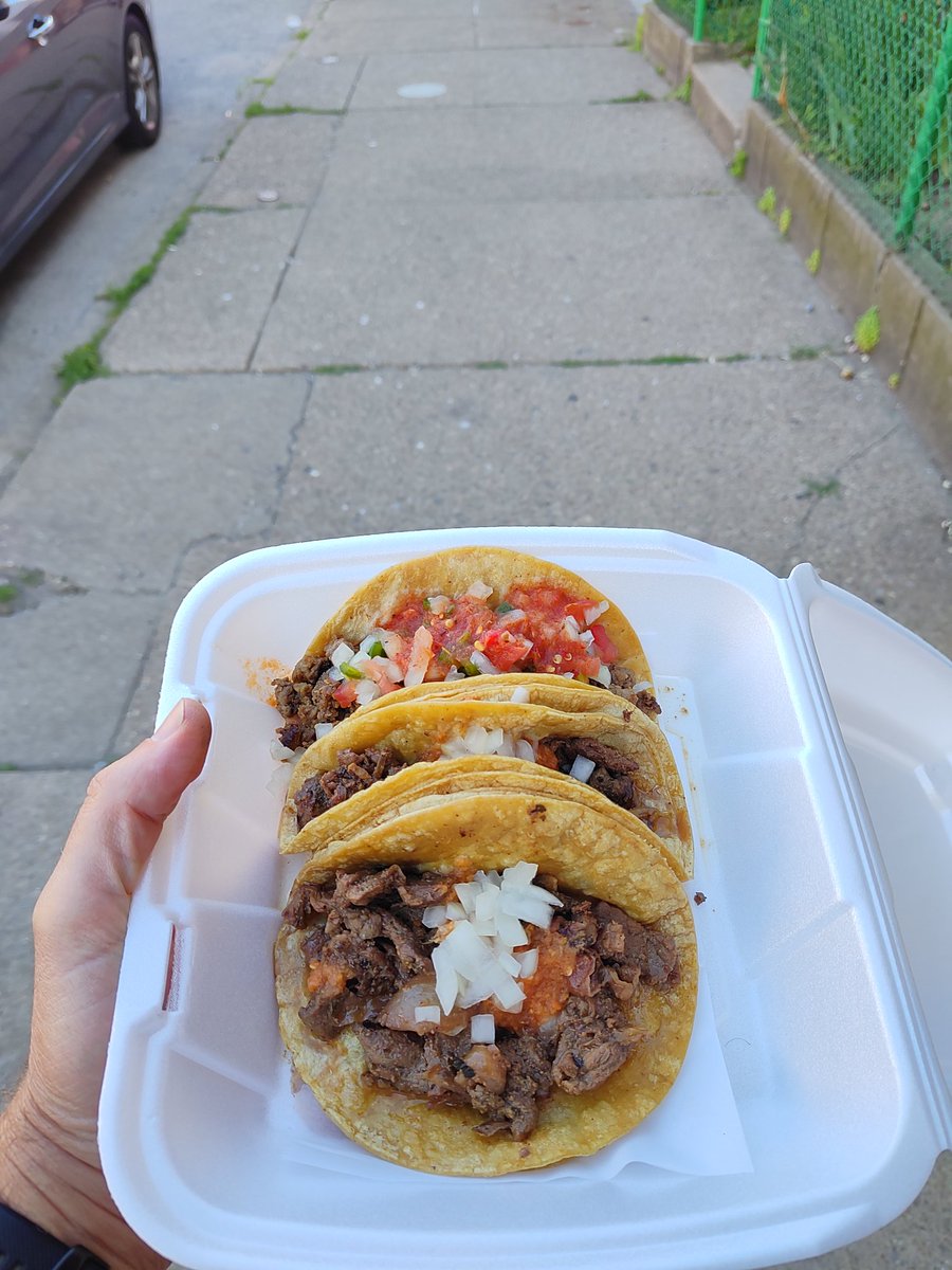 NicholasPe's tweet photo. Happy Taco Tuesday! https://t.co/vgeEeHbB9r