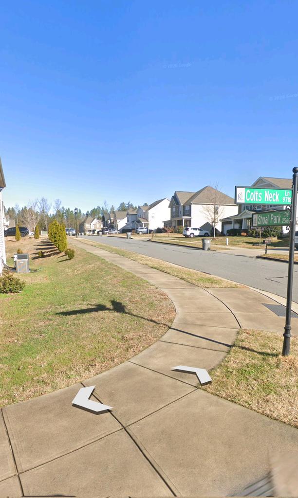 GreerPoplin's tweet photo. And since you blocked me here's a perfect example. 

About half of the initial neighborhood was fields, but they clear cut the other half. Then overtime the newer stuff is cut straight from woodland. 

1985
2006
Today
And the now 20 year old portion never grew tall trees back https://t.co/BO0zqHBSqW