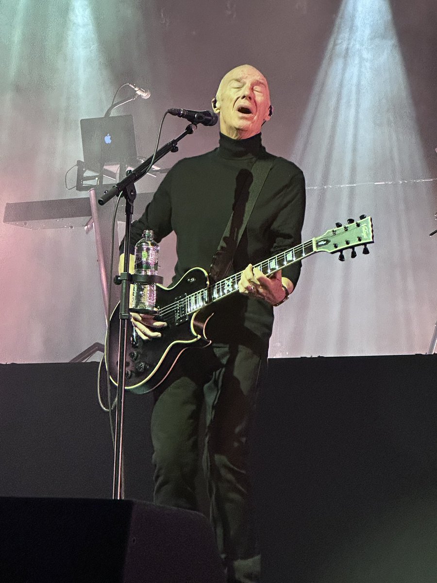 n4dave's tweet photo. The most amazing Midge Ure @midgeure1 https://t.co/OgtAWScHeC