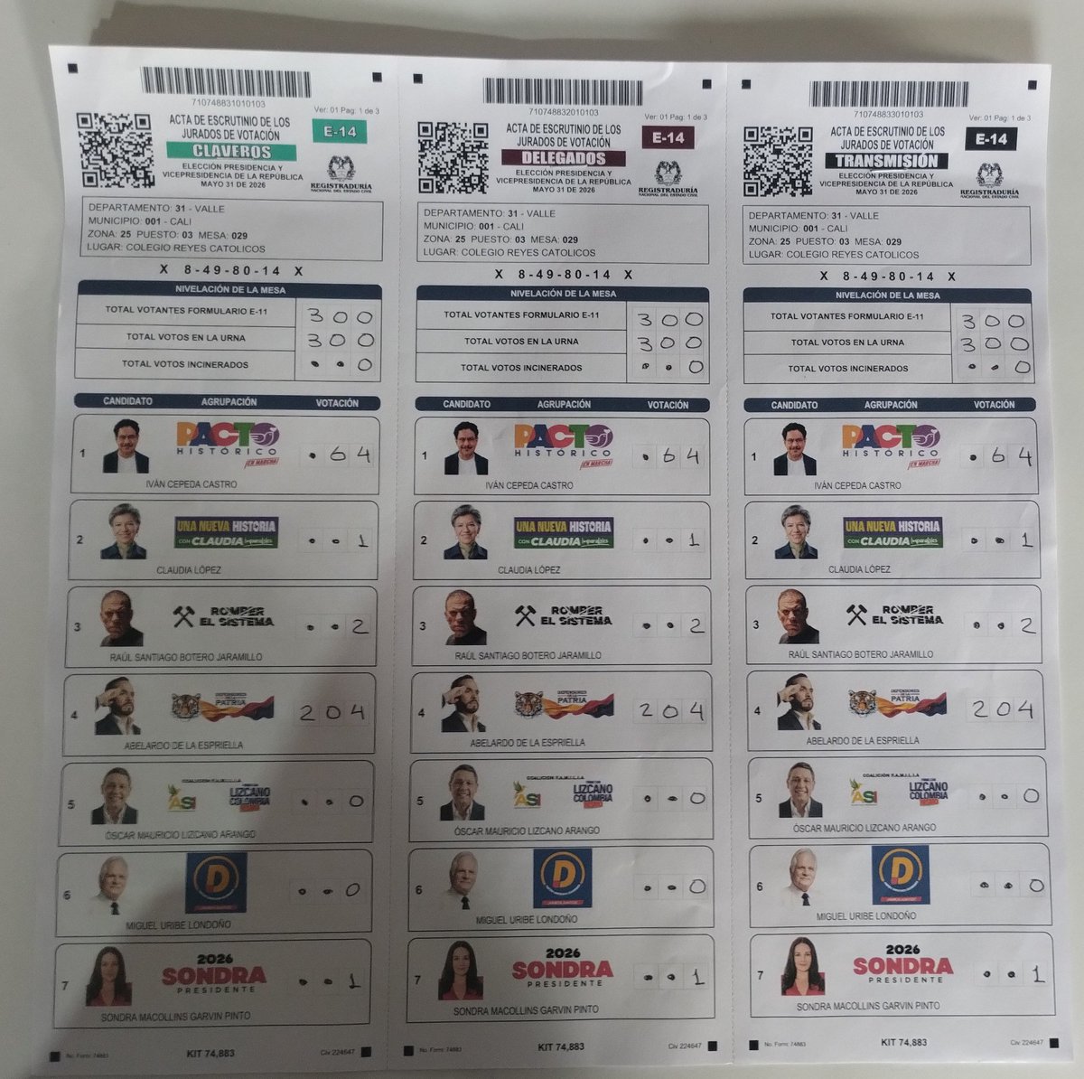 fernarcali's tweet photo. La fila 1653 corresponde a la mesa donde fui jurado de votación. Puedo garantizar que los 300 votantes son ciudadanos reales e inscritos en la mesa. Puedo garantizar que de los 300 votos, 204 fueron por De la espriella. Atípico y sorprendente pero real. https://t.co/lrEM7pmjEH