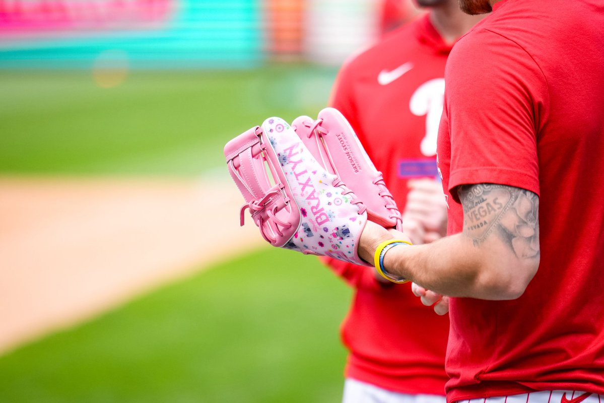 MLB Camera Roll tweet media