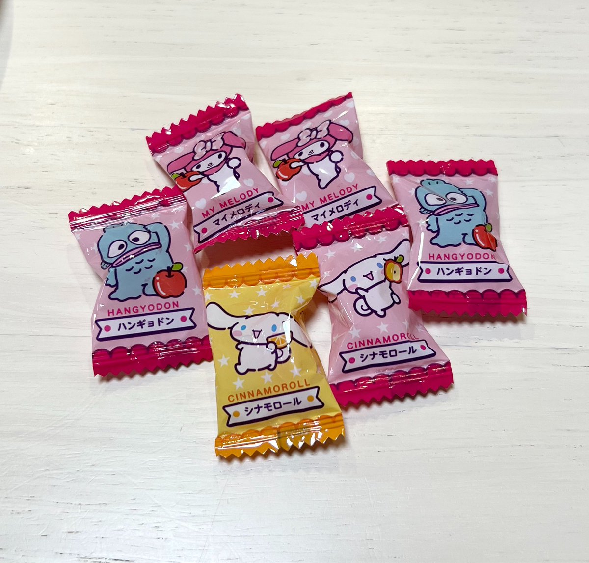 luminous_059's tweet photo. ピューロでとった飴ちゃん🍬
飴玉怖くてまだあげてないんだけど、いつから解禁しようかな？ https://t.co/tEEpkjVcPQ