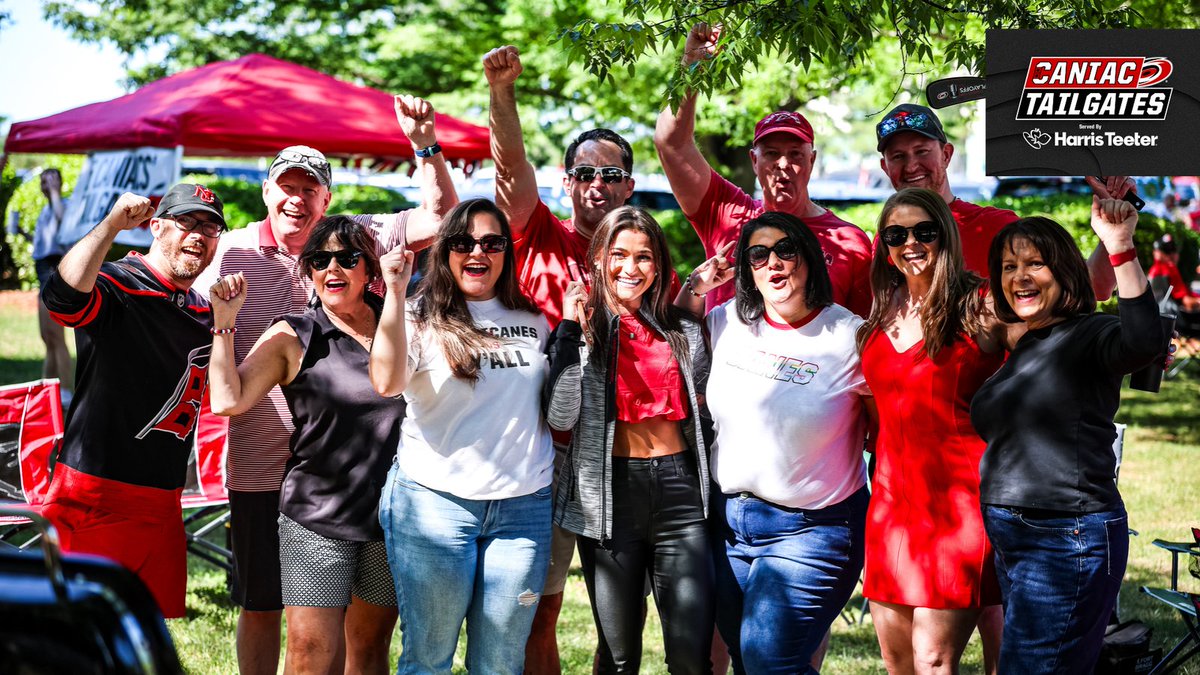 Canes's tweet photo. CANIACS REPRESENT 😤

#SoundTheSiren | #CaniacTailgates https://t.co/4Ya3H4RQY1