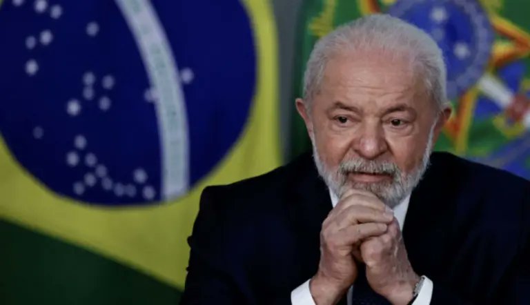 RedComEc2020's tweet photo. Lula tacha a Marco Rubio de "enemigo mortal" de países de América Latina tras amenaza de aranceles a Brasil. La oficina del Representante Comercial estadounidense acusó a Brasil de prácticas comerciales desleales en rubros como las redes sociales, la propiedad intelectual. https://t.co/rqqMvPvdvL