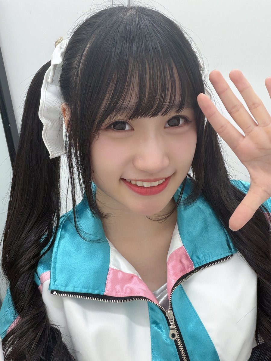 ここちゃん おはようここっ💗 今日は風が強いのかな？みんな飛ばされないように