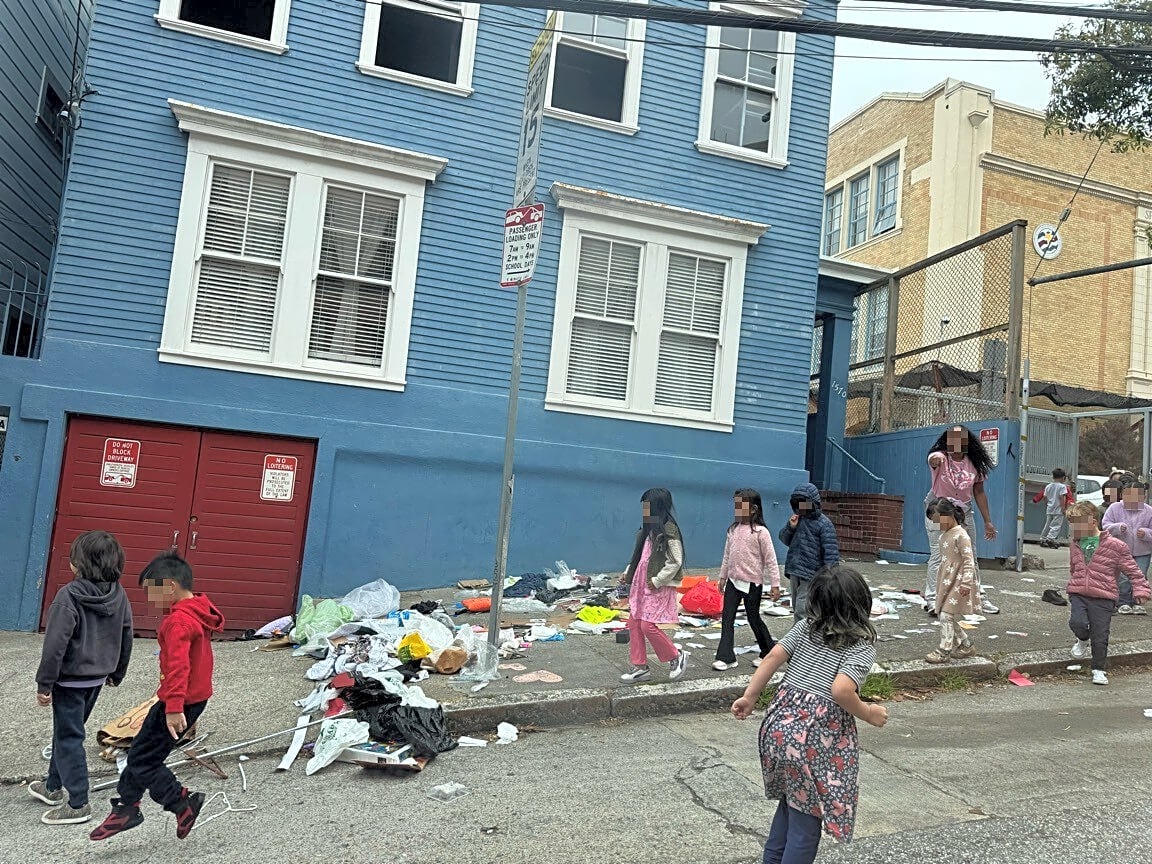 solve_sf's tweet photo. Trash cleaned in Nob Hill today. Before and after. https://t.co/1pfguyzE3Z
