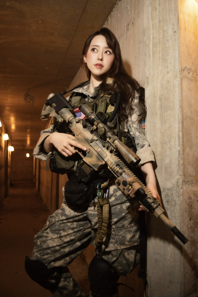 01familia_world's tweet photo. Otoha Mina (Minapochi) is on the latest Peace Combat magazine!
Purchase link: https://t.co/I6NgVbJakR
#OtohaMina #Minapochi
#音羽美奈 #みなぽち https://t.co/dbIPG3TAEu