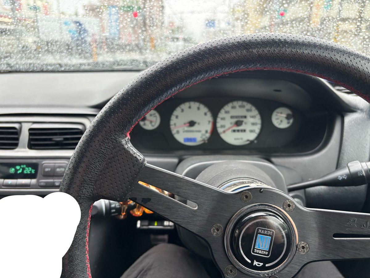 ___SpO2's tweet photo. 台風だと車通勤が許される弊社 https://t.co/r2fpVuVy2I