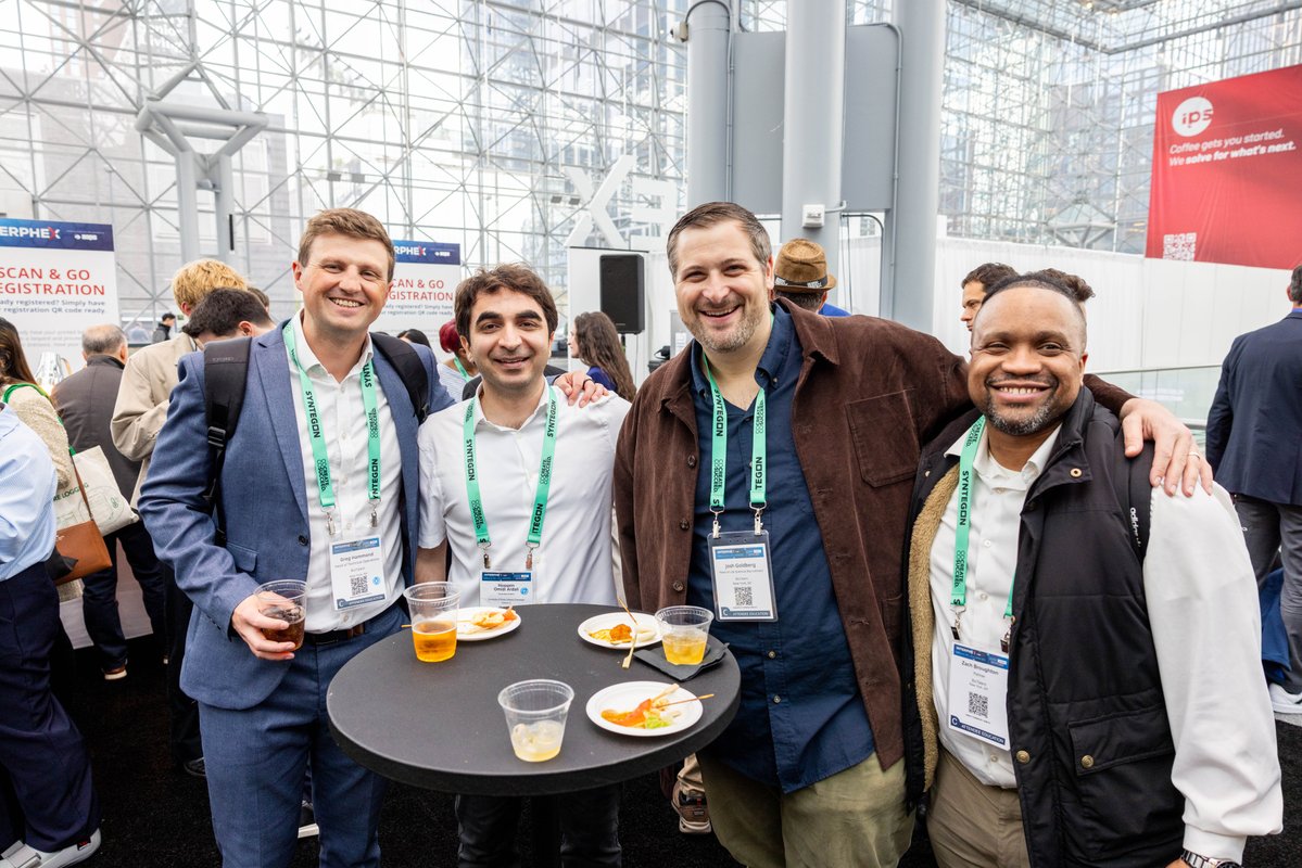 INTERPHEX's tweet photo. At #INTERPHEX, innovation drives the industry forward - but community drives connection. 🌈

Great to host the Happy Hour with OUTBio Greater New York and bring together professionals across pharma and biotech during #PrideMonth. https://t.co/bTPWXIUg7g