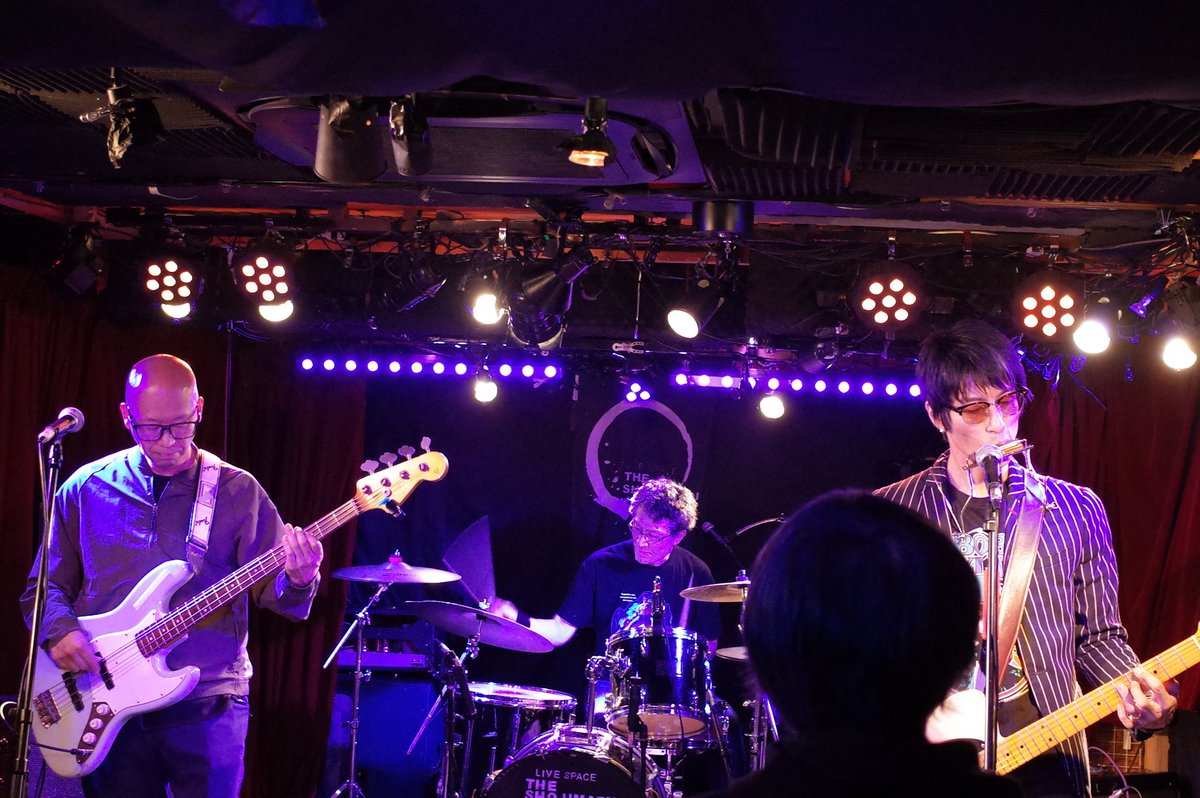 k2mk2o's tweet photo. 日曜日。

6/7(日)音小屋
 
OPEN 17:40/ START 18:00
CHARGE 2,500 (1Drink付)

出演
★酩酊バンド
★Katsuma &amp; The Snake Drive-in
★稲葉ナオキ＆ZⅢ
★ルーディーズ https://t.co/LURwaWicRC