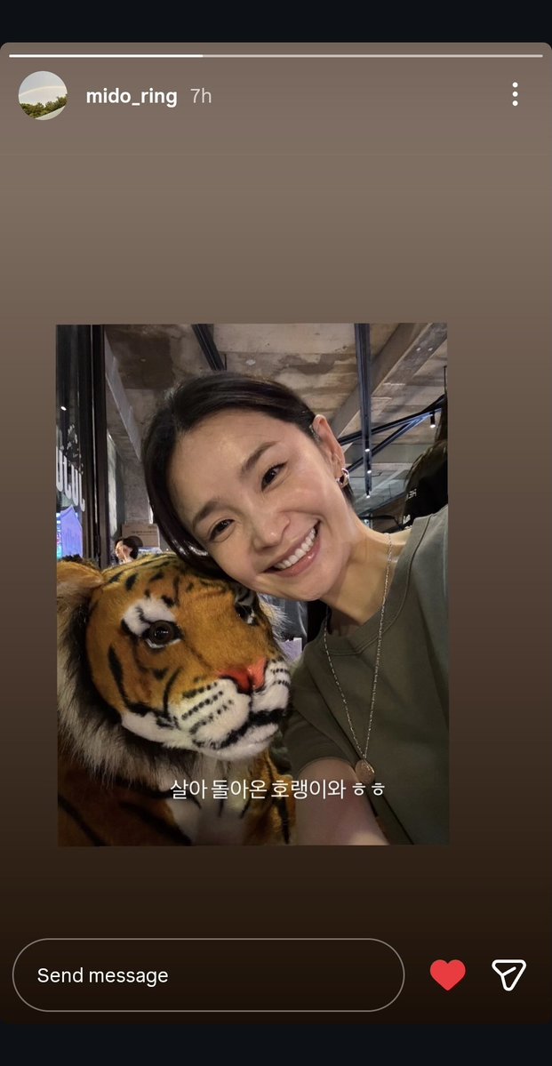 songhwayaa's tweet photo. good morning to user mido_ring's ig story update after AGES 🤣😭😭 https://t.co/inLOrmicRS