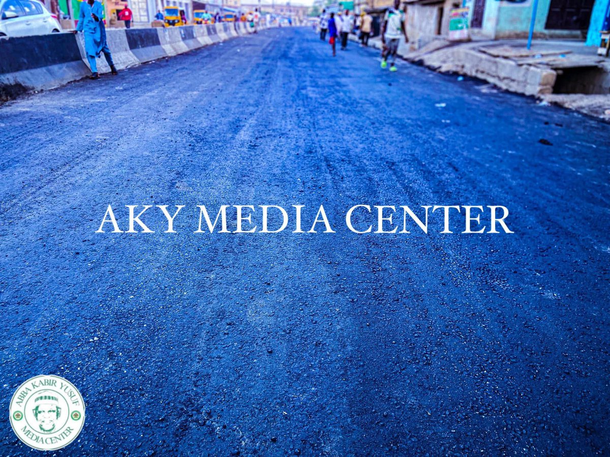 KanoFirstMedia's tweet photo. Asphalt overlay from Dakata Bus-Stop to Kwanar Dakata. 

#KanoFirst https://t.co/QWocm3mt9C
