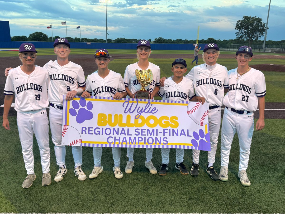 JoshuaBrouse's tweet photo. Abilene Wylie Bulldogs Regional Semi-Final Champions 2026 #seniors #27 https://t.co/RjtzOU8yTr