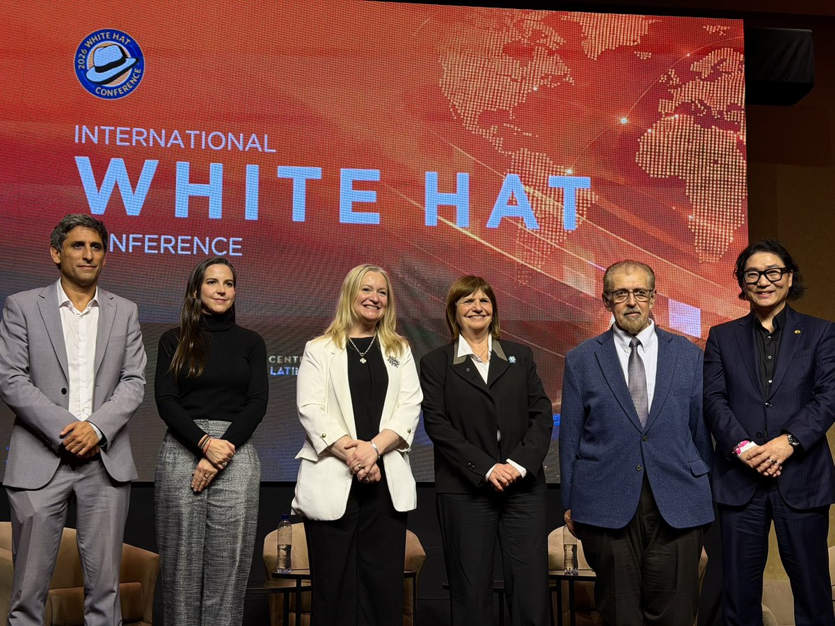 TadeoGZ's tweet photo. La tecnología abre enormes oportunidades, pero también nuevos desafíos vinculados a la seguridad, la información y la prevención del delito.

Que Mendoza sea sede del International White Hat Conference ayuda a poner estos temas en agenda y a conectar a la provincia con discusiones globales sobre ciberseguridad, innovación y nuevas tecnologías.

La formación digital, la prevención y la preparación para los cambios que ya atraviesan al mundo también forman parte de los desafíos educativos y sociales del presente.