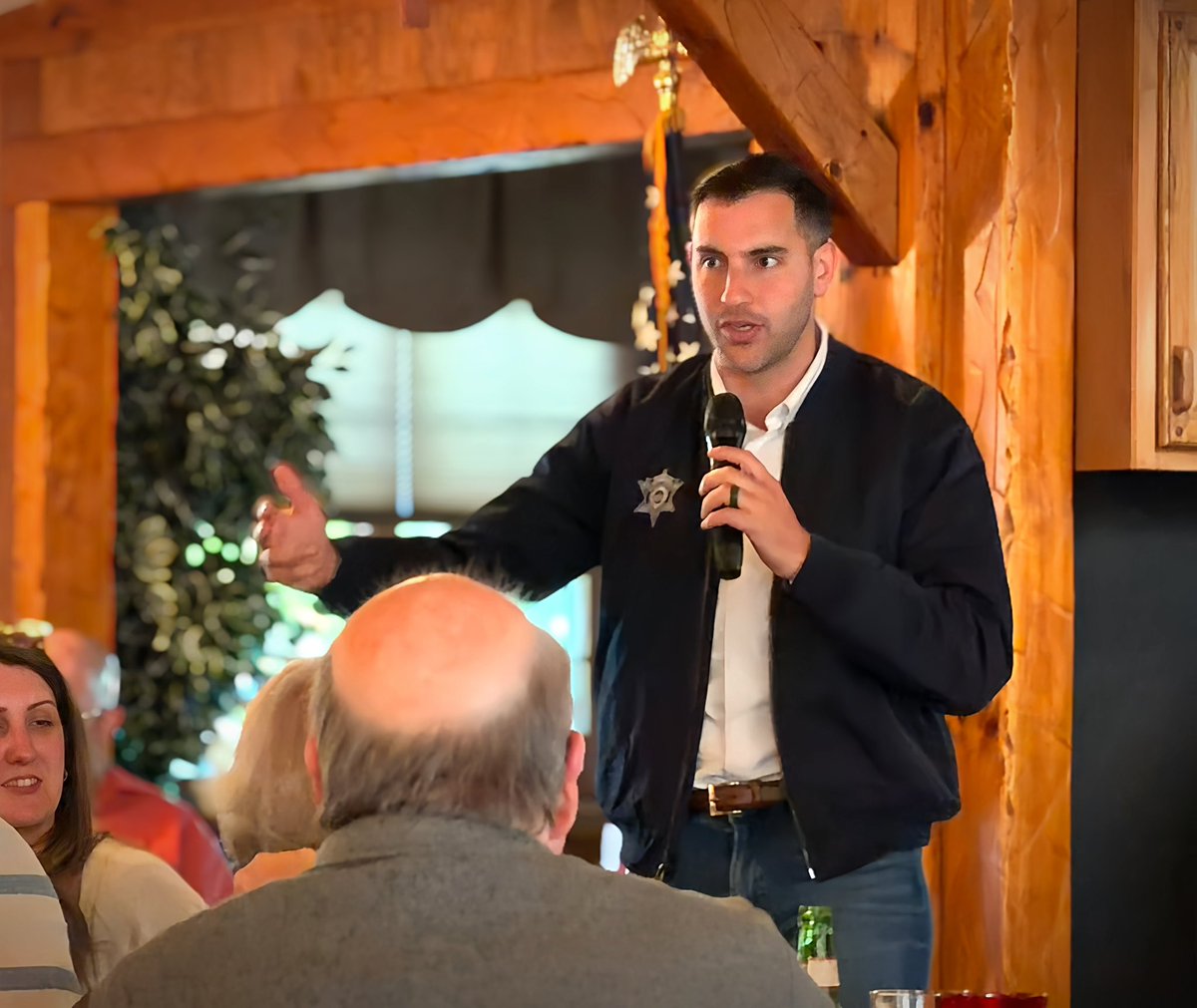 LauraShadlePA's tweet photo. Hello, beautiful NEPA! 👋

This past weekend, Sheriff @DannyCeisler spoke to an energized crowd of Wayne County and Susquehanna County Democrats about our collective obligation to mobilize for this year’s midterm elections in Pennsylvania. (1/2) https://t.co/qbfD2Z8tqg