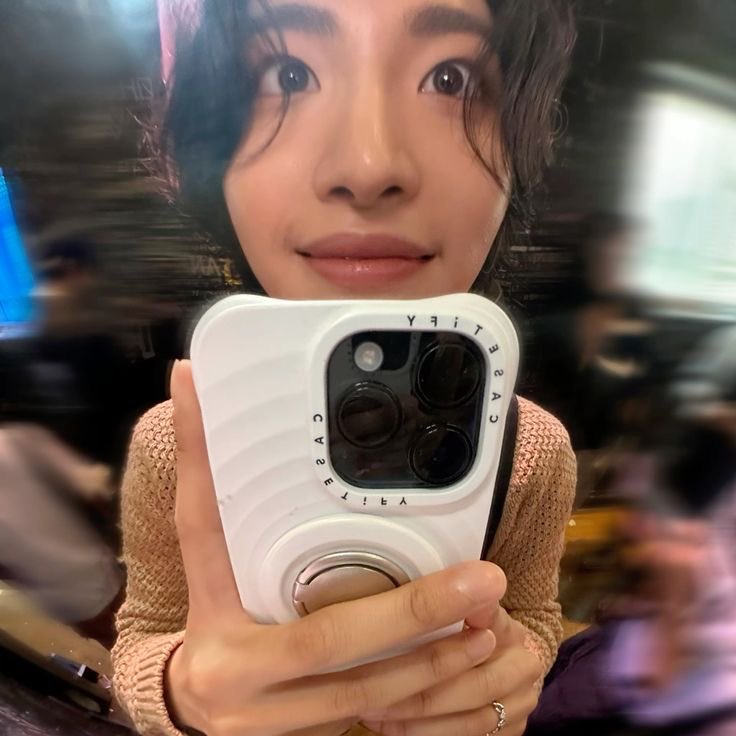 bay 🐛🌷 tweet media