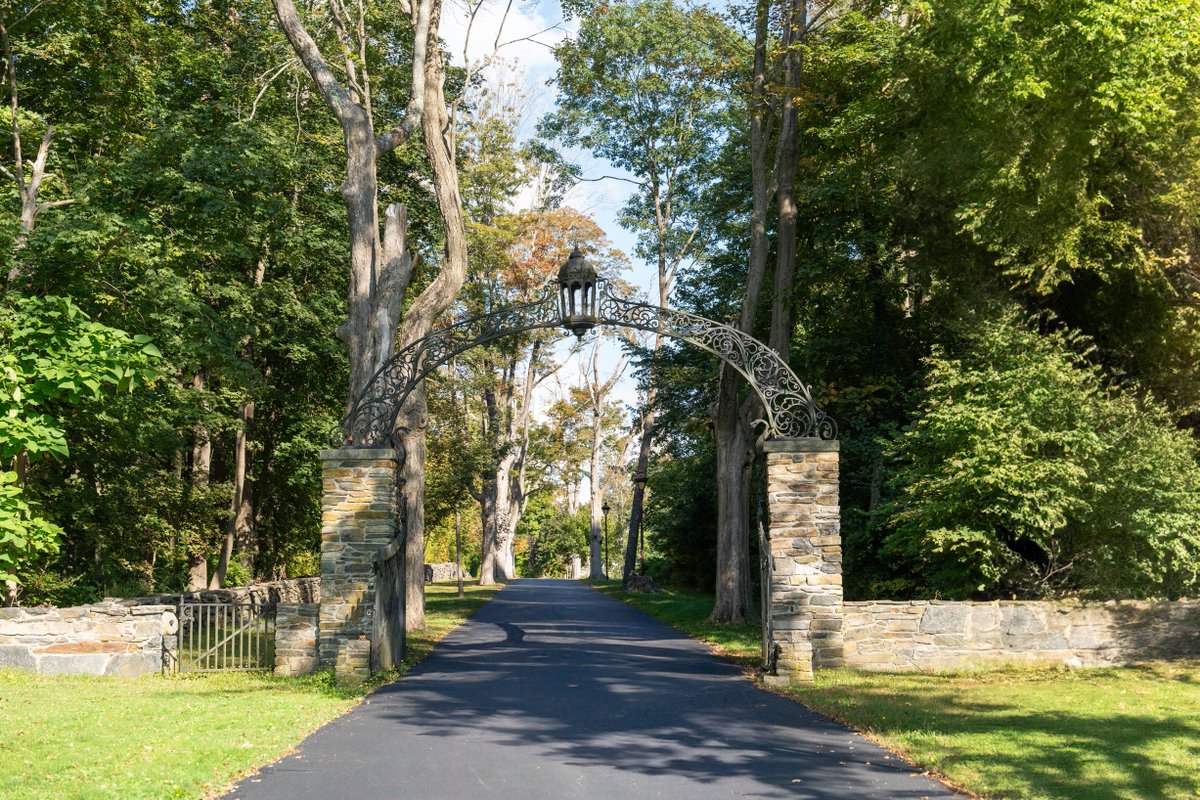 Marianapolis's tweet photo. In just a few days, alumni, families, and friends will once again pass through the Ebbitt Gate and return home to Marianapolis as we celebrate 100 years! 🎉 There’s still time to join us for this historic weekend! Register at https://t.co/Pefztih12F. #CentennialCelebration https://t.co/zh7fqj7wWl