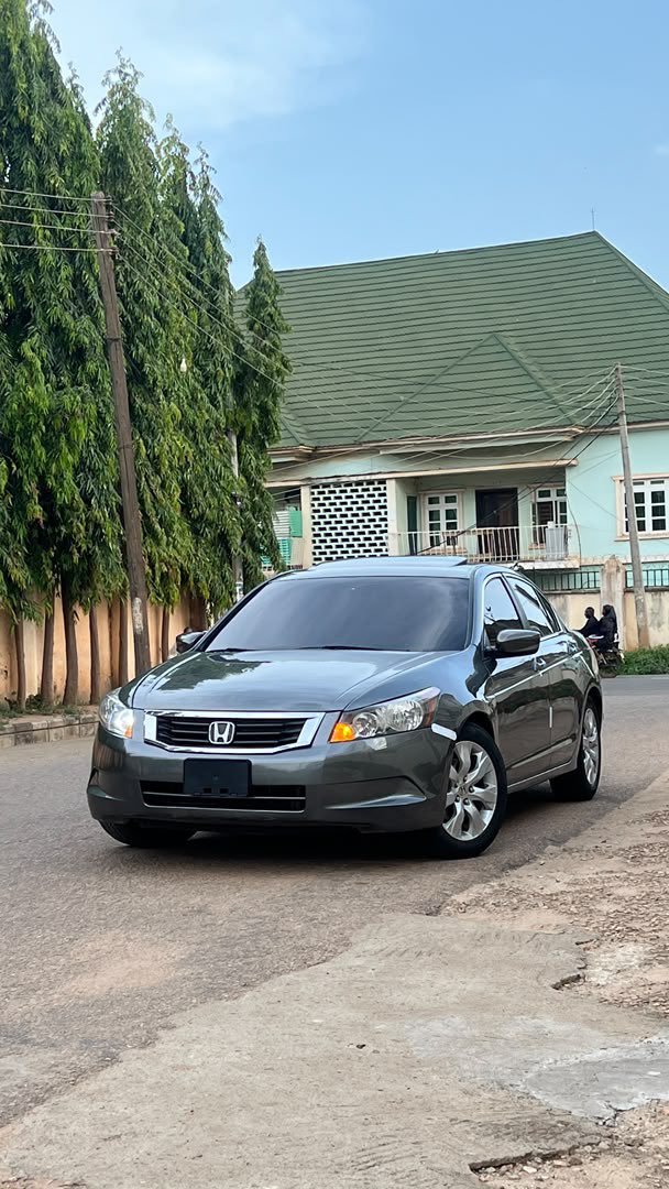 AmaanAutos's tweet photo. FOR SALE‼️‼️‼️

EXTREMELY CLEAN HONDA ACCORD | 📅 2008 MODEL
Original Duty | Buy &amp; Drive | Excellent Condition

💰 ₦5,700,000 (LAST)
📍 Kaduna
📞 07063557379

Please like and repost. Someone on your TL might be interested. https://t.co/aIFmjubjlY