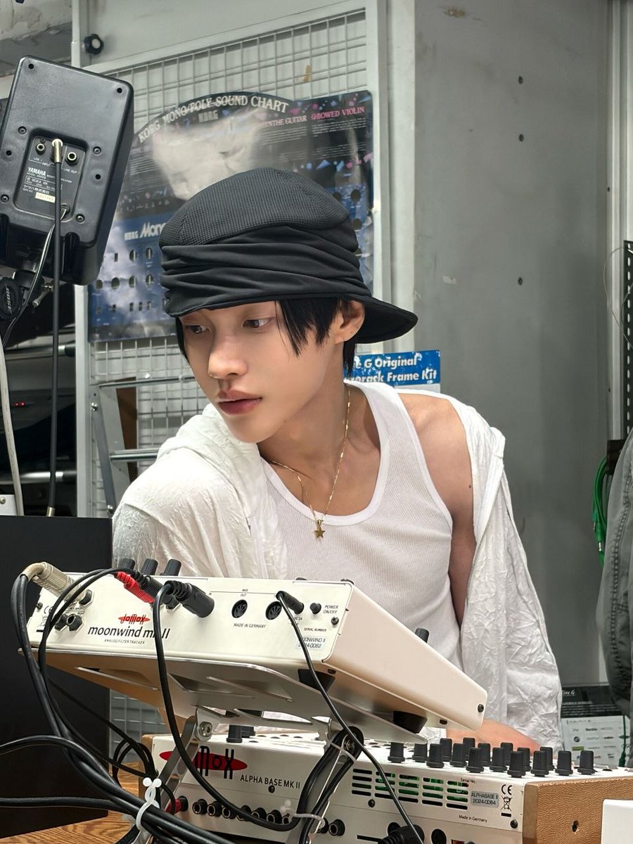 Wonbin. tweet media