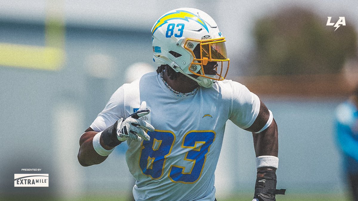 chargers's tweet photo. powering up https://t.co/lkJrnOvfnk