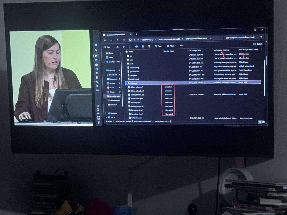 iStarr's tweet photo. Watching #msbuild like it’s the evening news. 
Digging “git aware” file system experience. 

Since I’m working across windows &amp; macs these days, I wonder if I can get that experience in Finder too. https://t.co/QvOsl8btDf