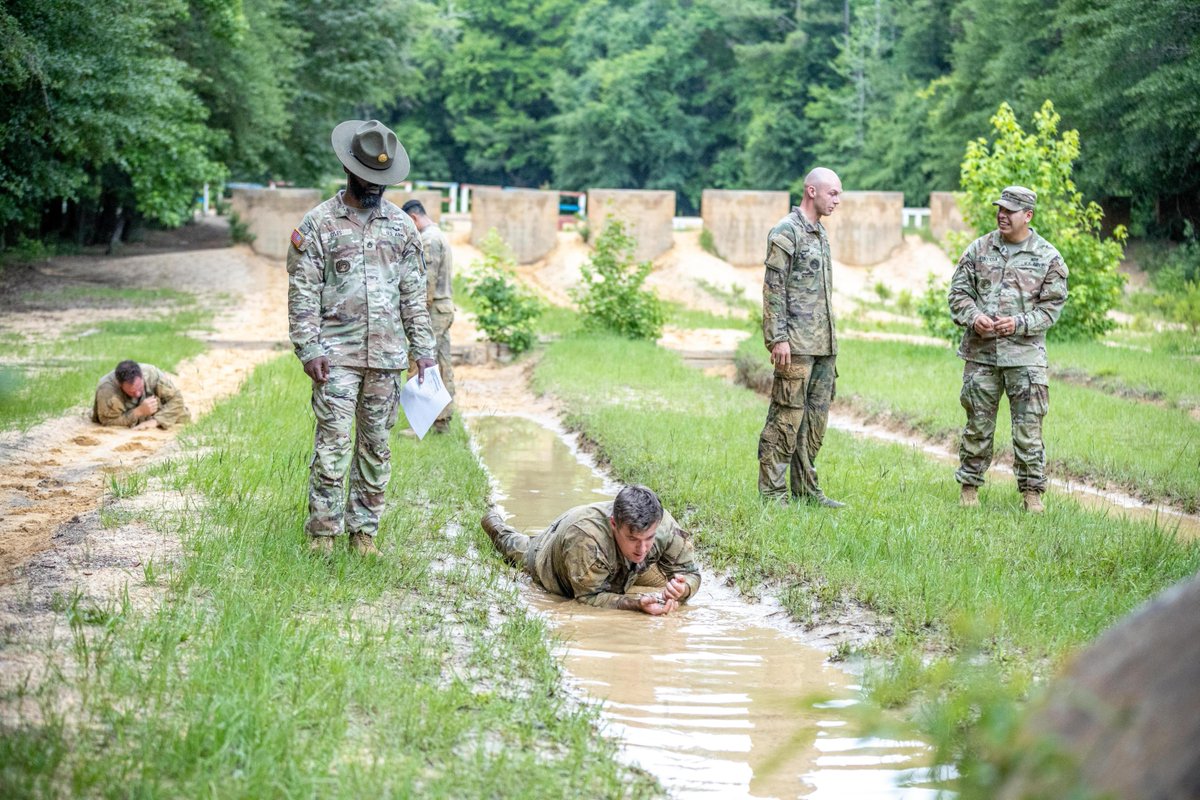 MCoEFortBenning's tweet photo. #DrillSergeants from across the 194th, 197th, and 198th Brigades closed out day 2 of the 2026 MCoE #DSOY competition yesterday.
See the highlights: https://t.co/O4zf8XsYAf https://t.co/oTh2RLJFb1