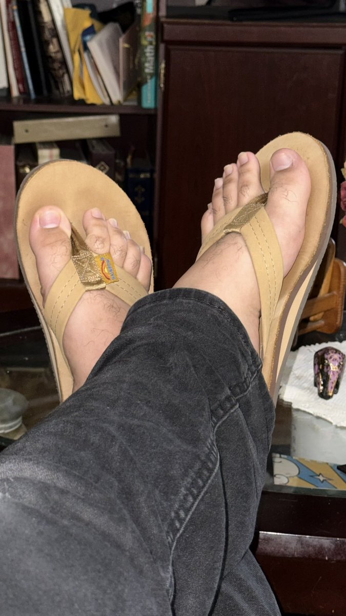 bluezftsh's tweet photo. @pjsolzlxvr 💦👣👅 https://t.co/ME9UbF1raP