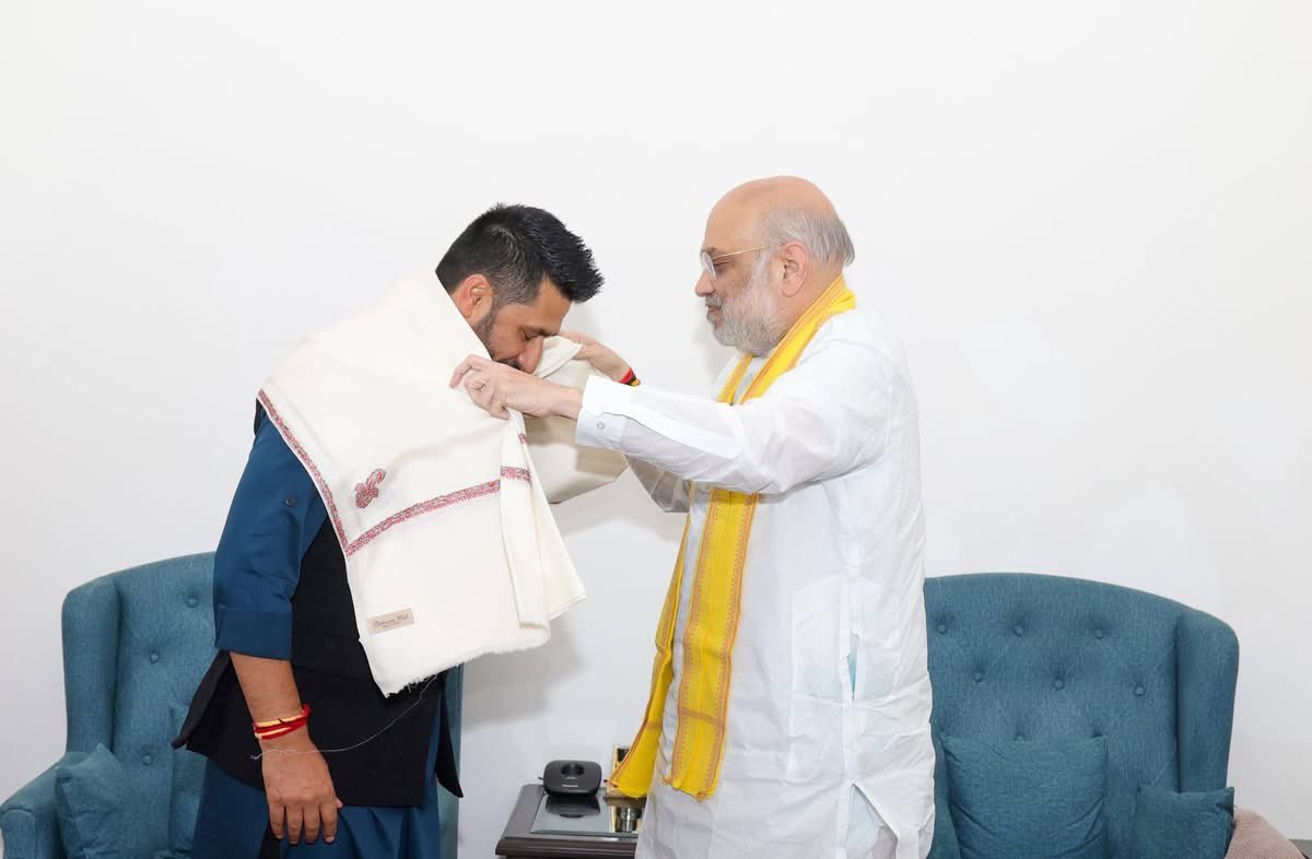 anandanepali99's tweet photo. An interesting diplomatic shift:

Amit Shah’s recent meeting with RSP Chairman Rabi Lamichhane marks a rare departure from his usual focus. Despite holding massive portfolios in Indian national politics-from BJP National President to Home Minister-he has historically kept a low profile regarding direct diplomacy with foreign political figures.

A significant moment for cross-border political engagement!