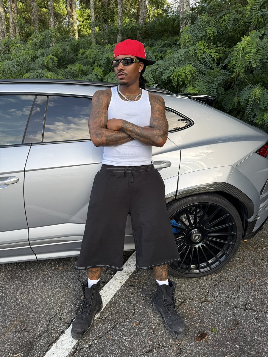 HardestFitPics's tweet photo. Duke Dennis in Zicmade Sweatshorts 🩳 https://t.co/O14fmc69Jq