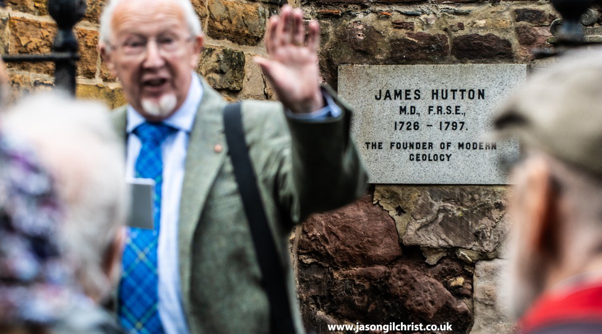 jgilchrist13's tweet photo. @scottishgeology James Hutton historical tour.
Greyfriars Kirkyard, Edinburgh, Scotland.
Prof. Stuart Monro introducing for Royal Society of Edinburgh &amp; Friends of Greyfriars Kirkyard.
Scottish Geology Festival.
#ScottishGeology #Greyfriars #JamesHutton #Hutton300 #JamesHutton300 #ScotGeolFest26 https://t.co/5uceunBqfd