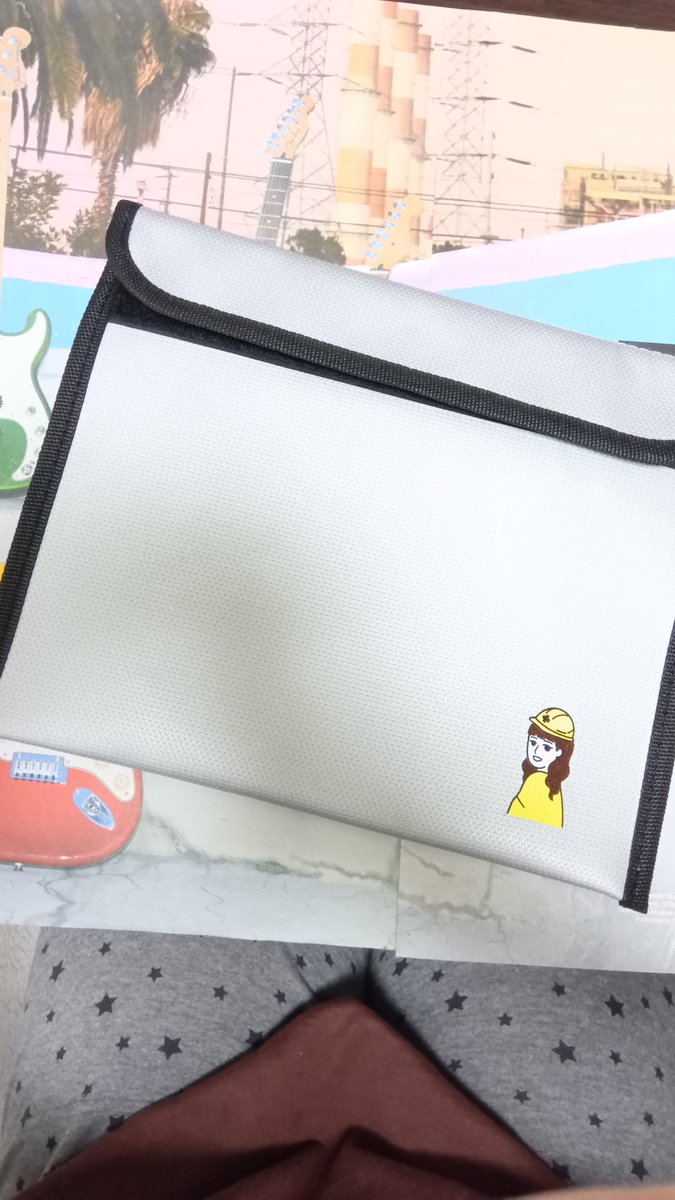 GiocoK78's tweet photo. 防災士いくみさんの防火ポーチが届きました！
マジックテープにさら��防水ファスナー✨️
考え抜かれた作りで素晴らしいお品を送って頂きました
ありがとうございました☺️
(あと3つくらいほしい笑) https://t.co/qCX3AzXgwE