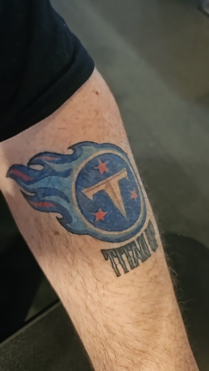 AaronMcCraig's tweet photo. @TheTitanSector I have plans that include the other logos and some of my favorite player pics like Steve hugging Eddie and Lewan sitting Indian style on the field during a brawl. https://t.co/srW9AMDKFK