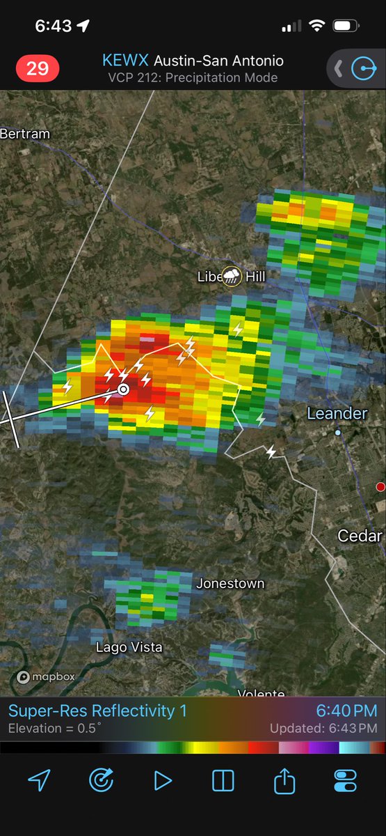 Foster97Mark's tweet photo. Storm to the west of my location.  #txwx  #storm #atxwx #Texas https://t.co/qNGMu8lsGU