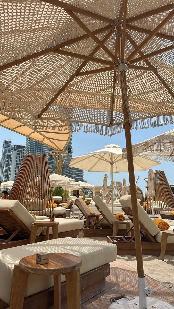 xc0ji's tweet photo. Dubai 🏖️ https://t.co/DOzW841Jfk